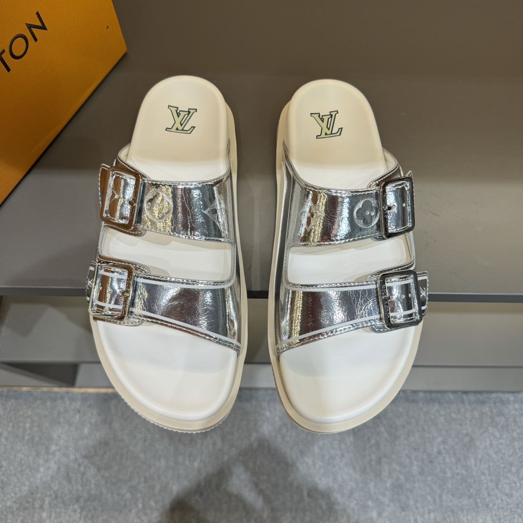 Louis Vuitton Slippers